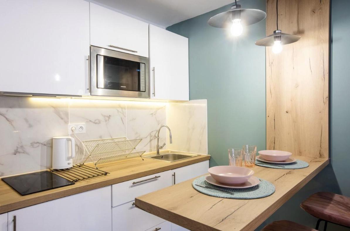 Apartment Terrasse & Parking Gratuit En