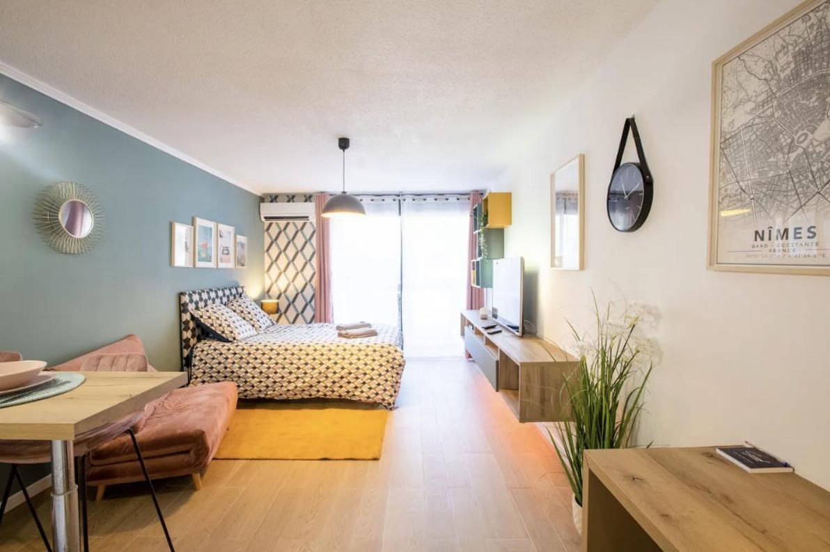 Terrasse & Parking Gratuit En Apartment